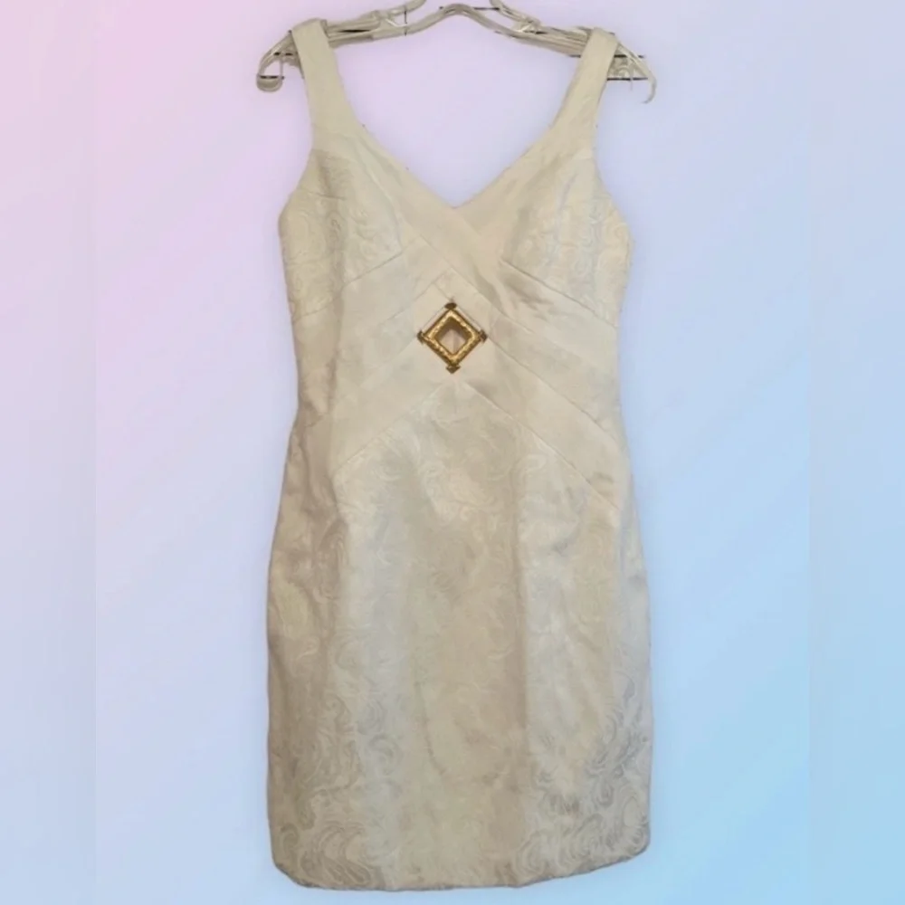 Vintage 90s Dress Sheath Linda Segal Cream Jaquard Matte Gold Keyhole Bust 4-6 - Picture 1 of 7
